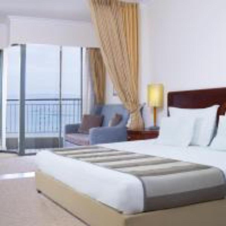 Royal Dead Sea - Hotel & Spa Ейн Бокек Стая снимка
